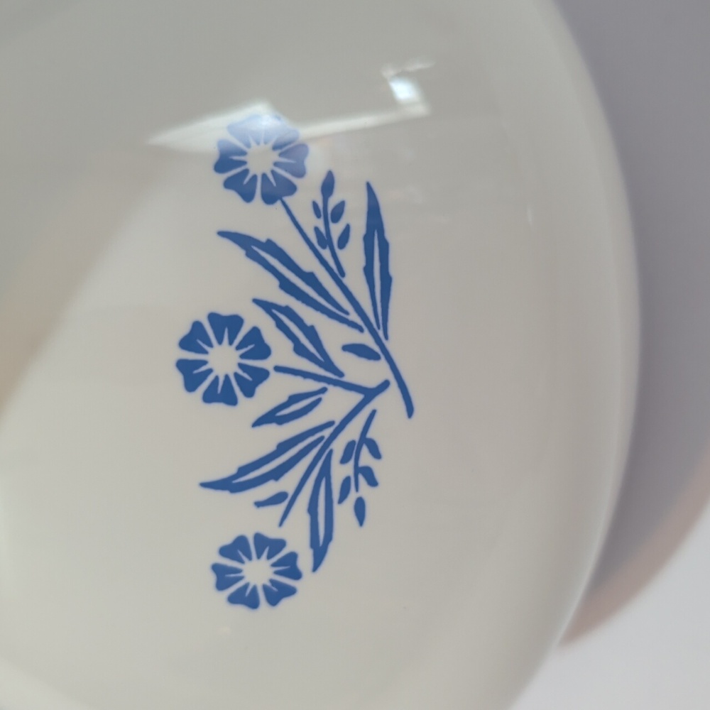 Vintage Corningware White Coffee Tea Pot with Blue Floral Design 6 Cup - Picture 4 of 12